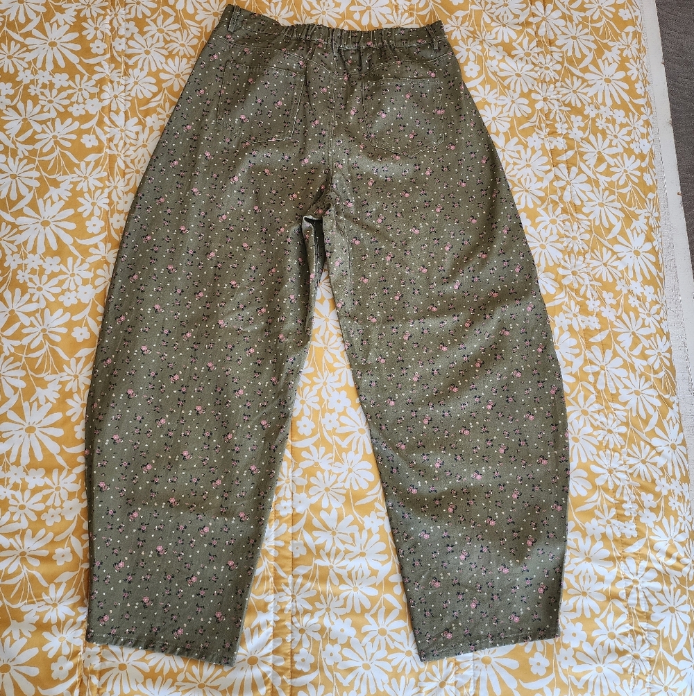 DAVI & DANI Olive Floral Wide Leg Pants - Picture 6 of 13